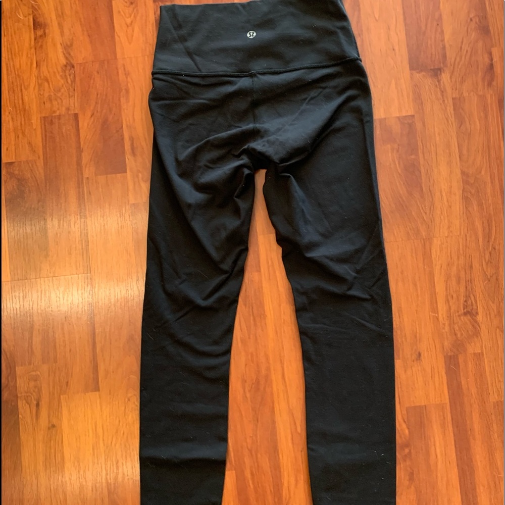 Lululemon Wunder Under 7/8 25” size 4 leggings